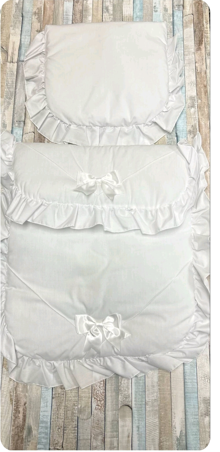 Unisex Baby White Lace 2 Satin Bow Pram Set