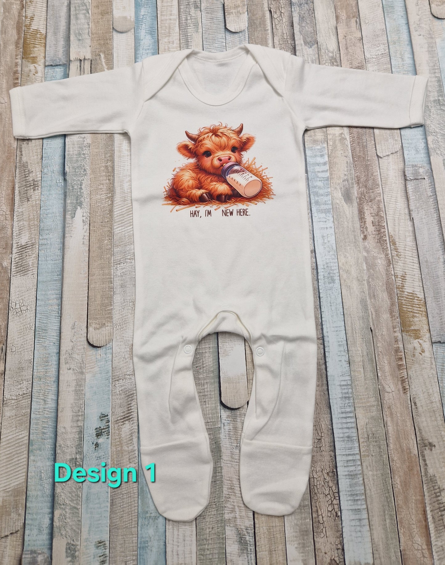 Unisex Baby Highland Cow Hay Im New Here Printed Newborn Babygro