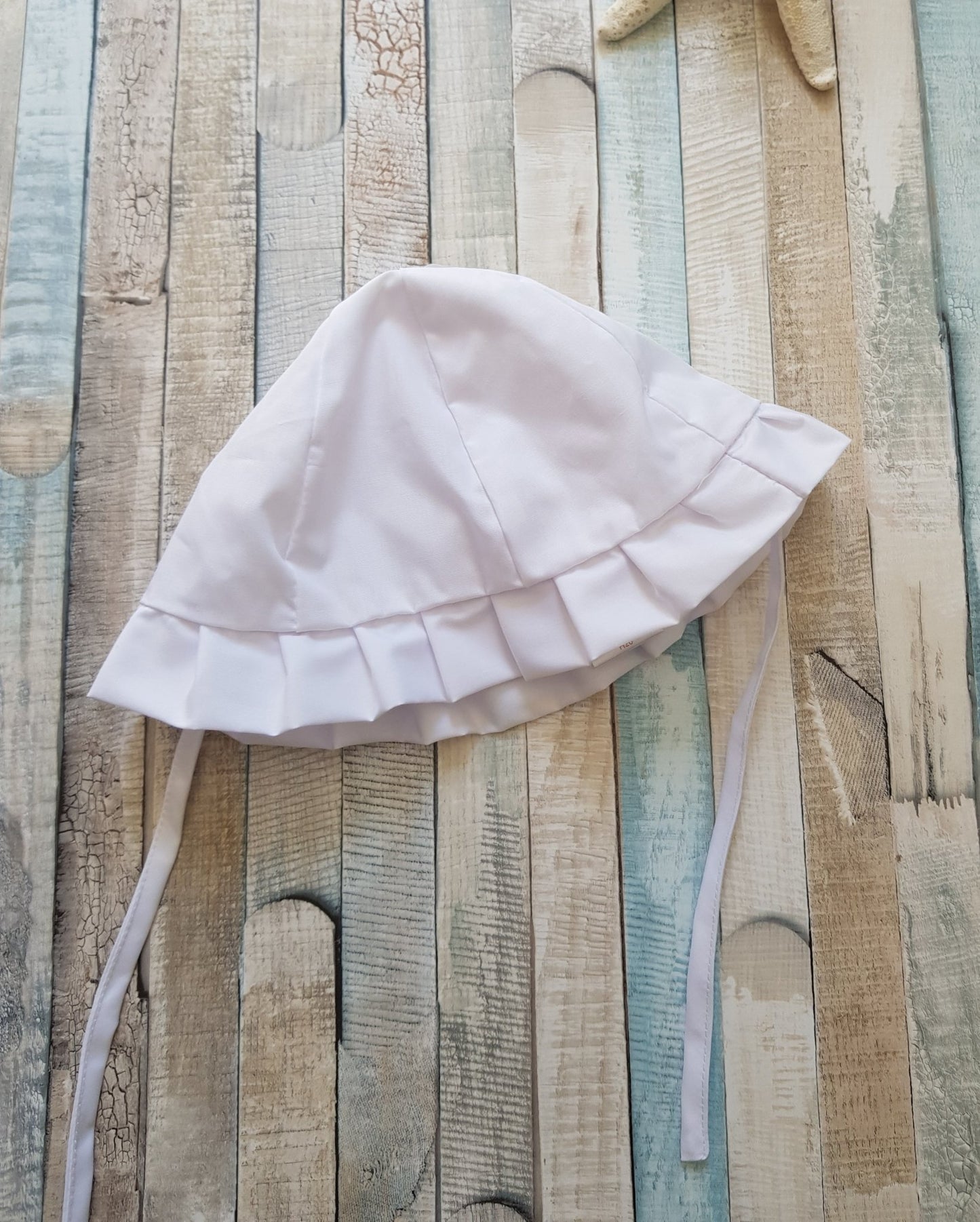 Plain White Clouche Sun Bonnet With Tie - Nana B Baby & Childrenswear Boutique