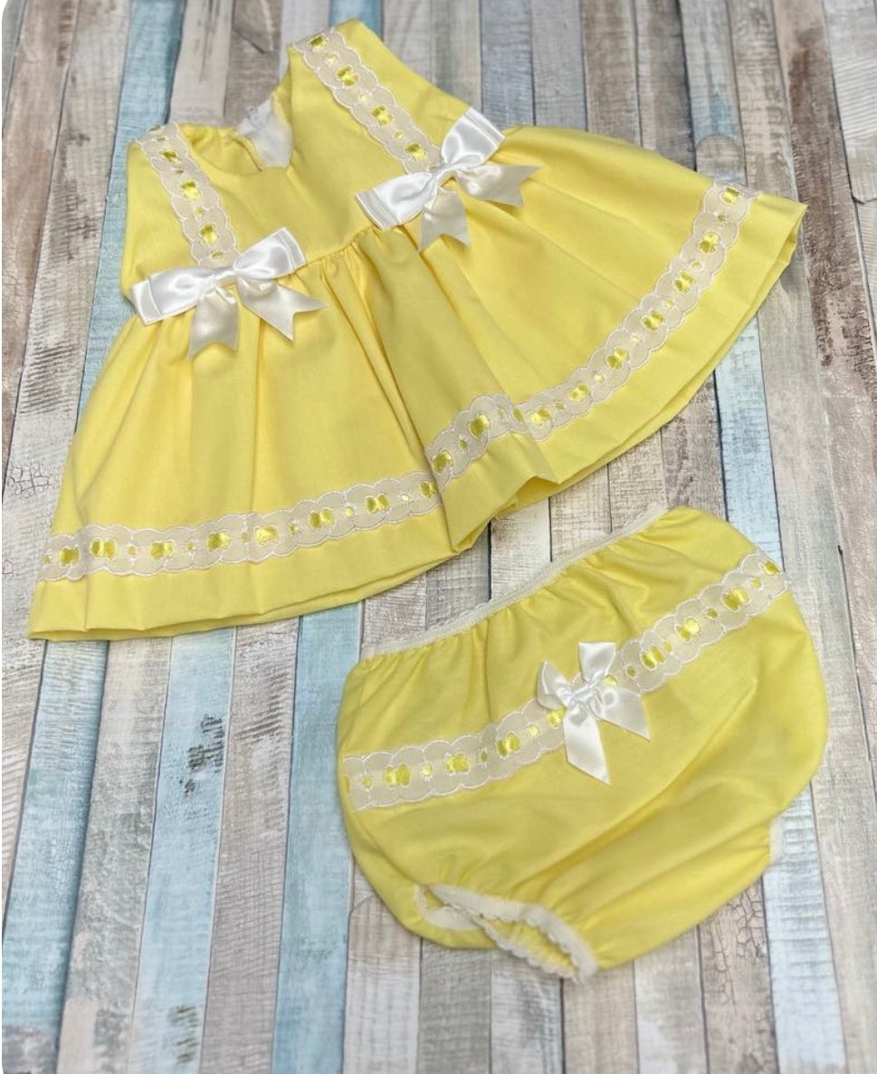 Baby Girls Lemon Sleeveless Dress & Pants