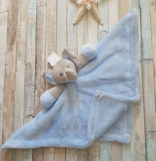 Novelty Baby Blue Elephant Comforter
