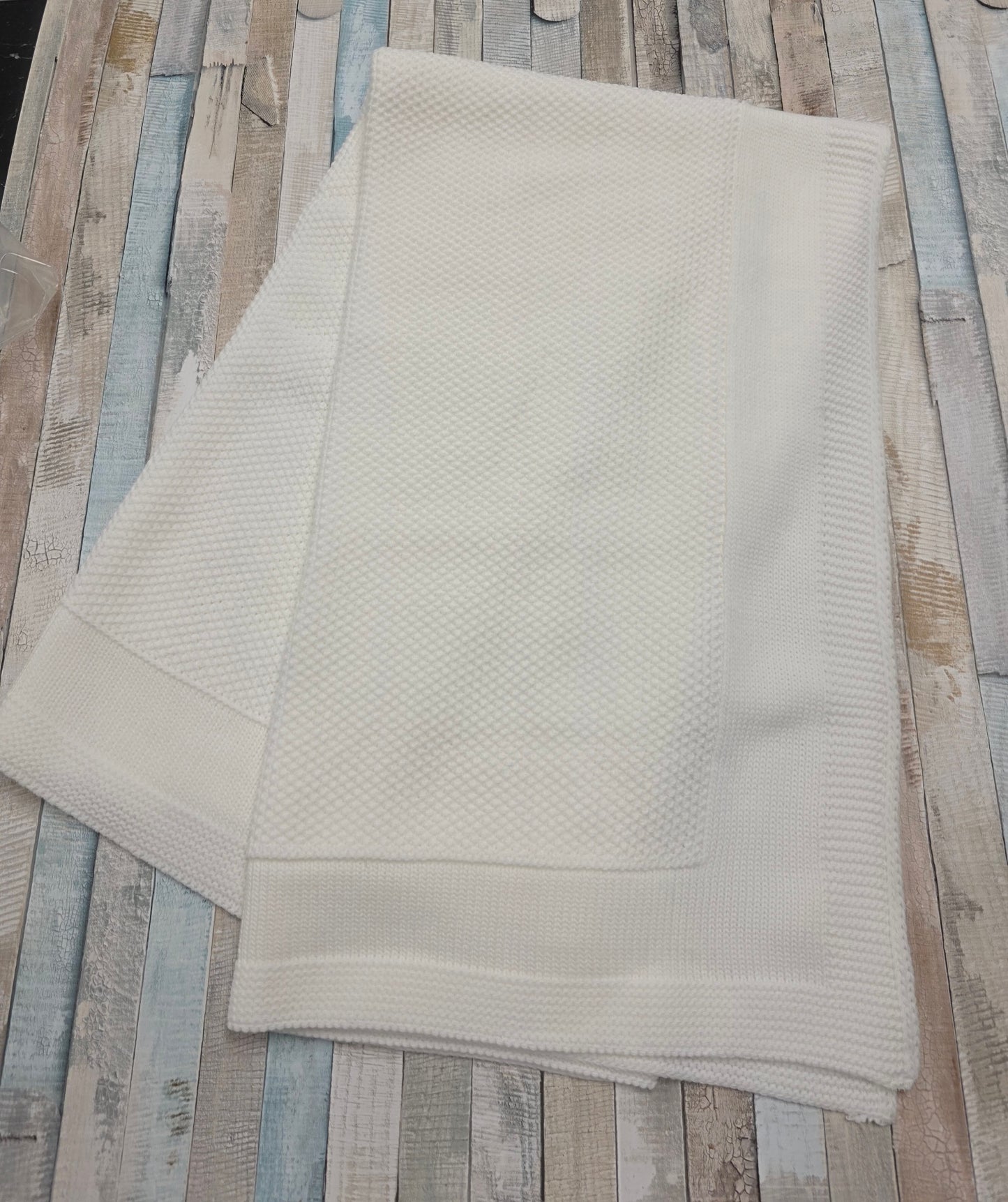 Nana 's Special Buys Unisex Dandelion White Shawl