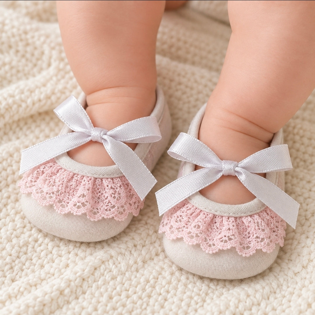 Newborn Baby Girls Velour Lace And Ribbon Bow Pram Shoes