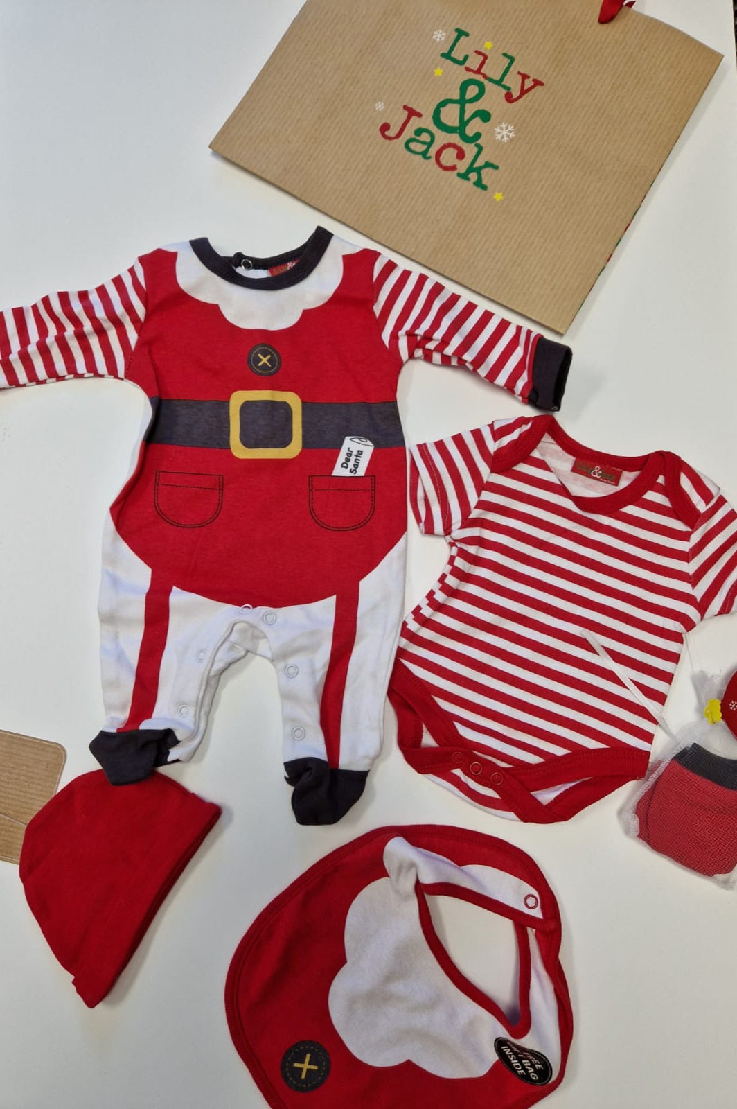 Nana's Special Buys Christmas 5 Piece Gift Set