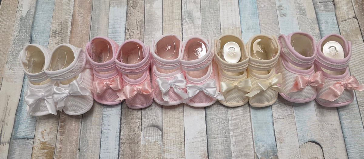 Baby Girls Pram Shoe With Bow