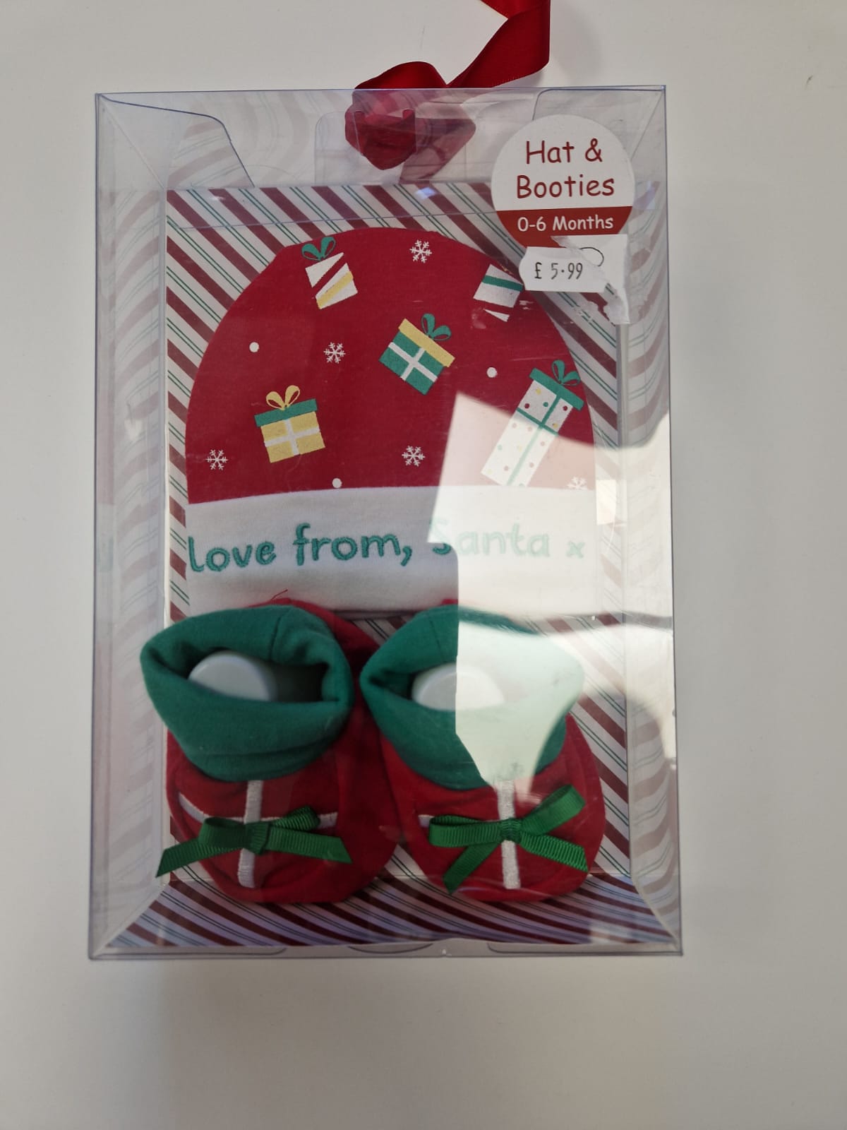 Nana's Special Buys Christmas Bootie And Hat Set