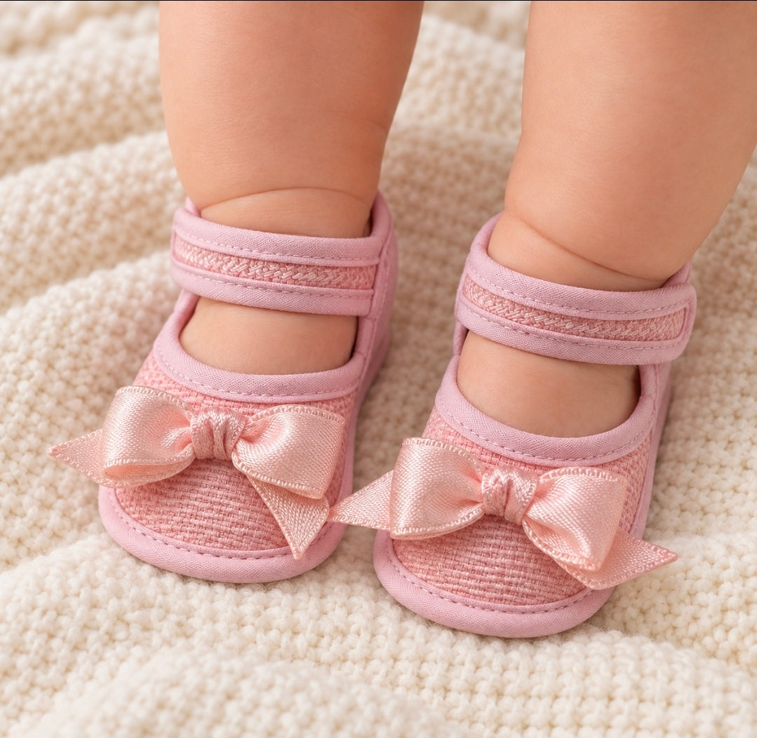 Baby Girls Pram Shoe With Bow