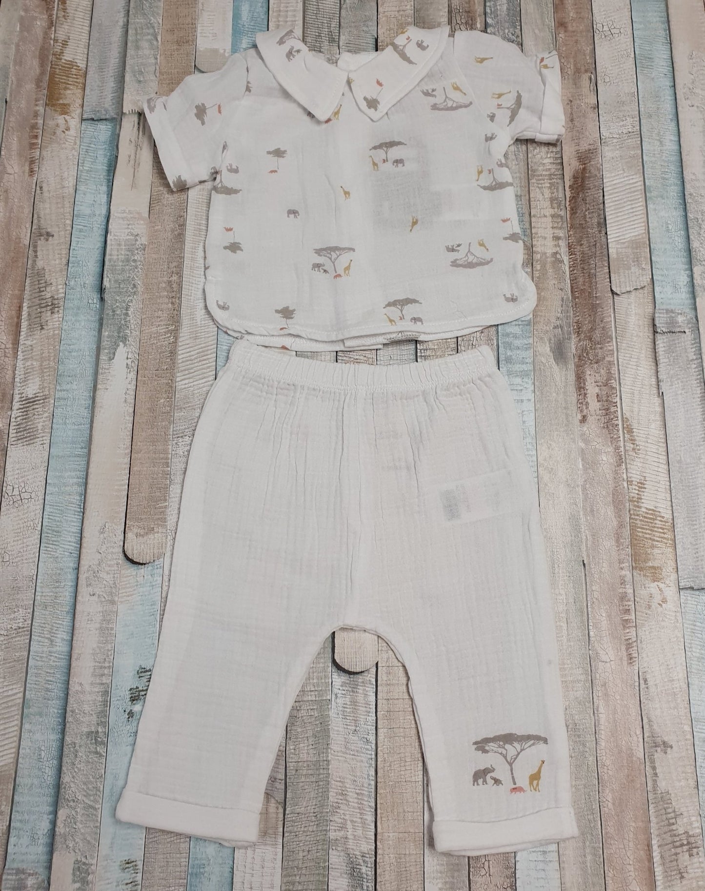 Unisex Baby White Safari Design Top And Leggins Set - Nana B Baby & Childrenswear Boutique
